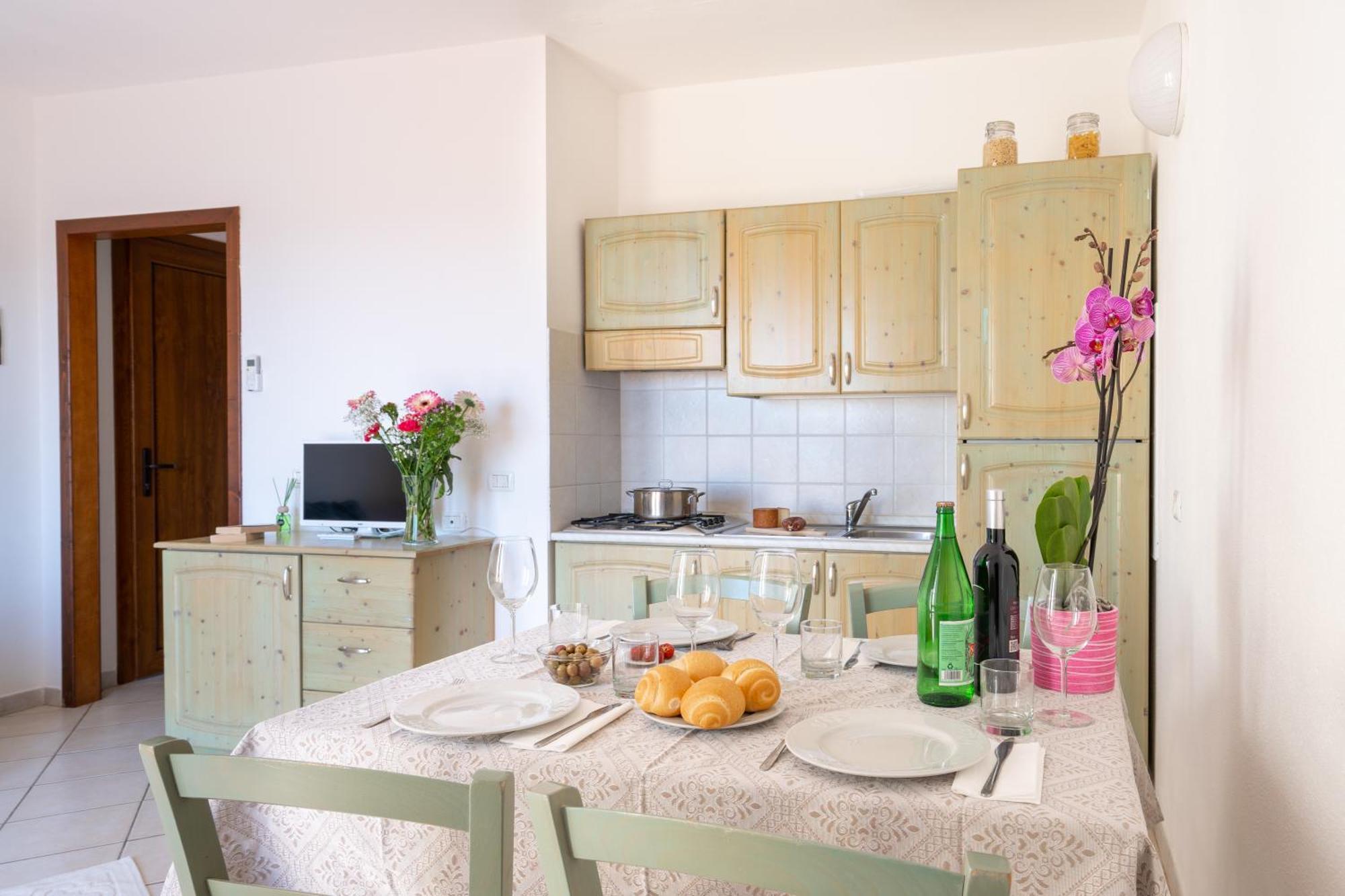 Aparthotel Il Borgo Di Badesi Zewnętrze zdjęcie